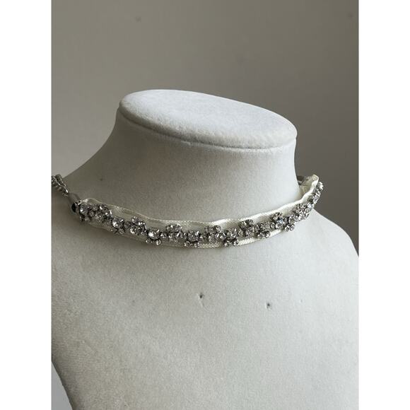 American Eagle Chocker Necklace Rhinestone Bling Ribbon 14-16 Inch - Picture 1 of 5